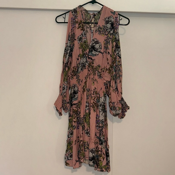 Lovestich Dress - Picture 1 of 6